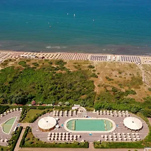 Solidago Aparthotel