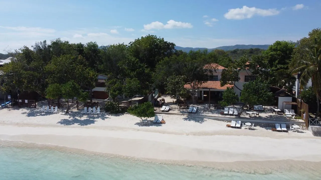 Blue Island Punta Rucia Hotel